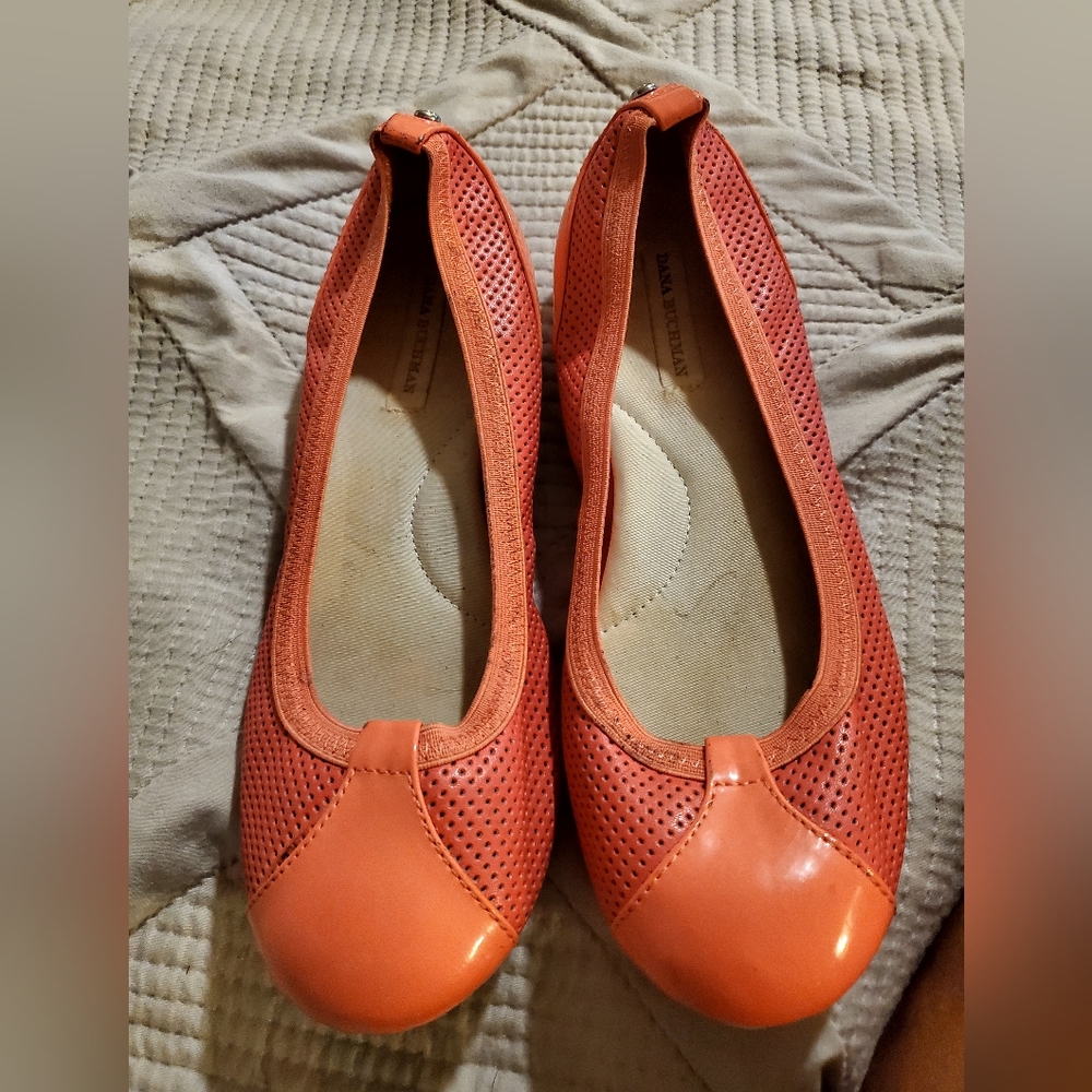 Dana Buchman shoes